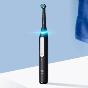 Електрична зубна щітка Braun Oral-B iO Series 4 Matt Black з дорожнім футляром - Зображення 5