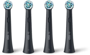 Сменные насадки для электрической зубной щетки Braun Oral-B IO Ultimate Clean 4 шт — изображение 2