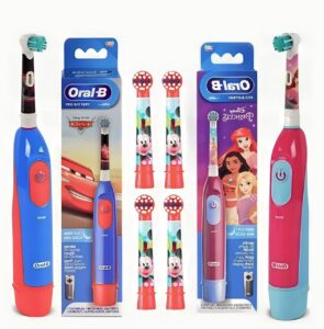 Набір дитячих електричних зубних щіток BRAUN Oral-b DB5 Cars/Princess + Набір змінних насадок 4 шт