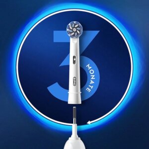 Електрична зубна щітка Braun Oral-B Pro 3 Junior Frozen D505.513.Z3K  з двома змінними насадками - Зображення 3