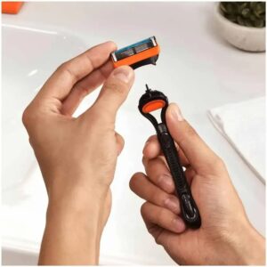 Сменные картриджи Gillette Fusion5 12 шт Пластик — изображение 3